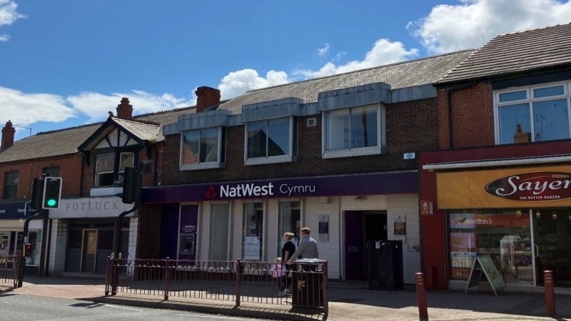 15 Chester Rd, Deeside for sale - Primary Photo - Image 1 of 1