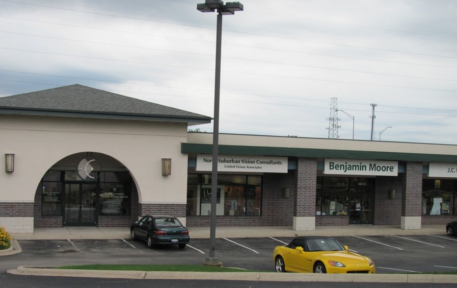 360 S Waukegan Rd, Deerfield, IL for lease - Building Photo - Image 3 of 4
