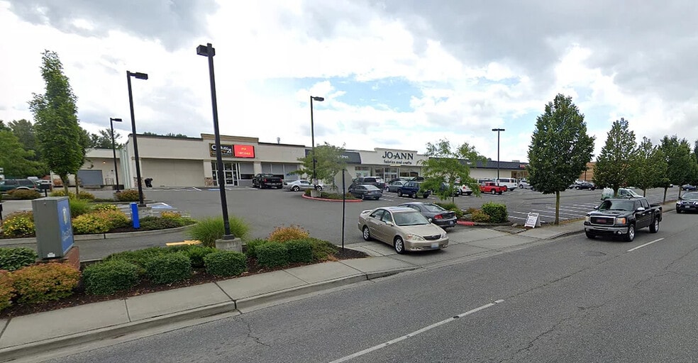410-526 E College Way, Mount Vernon, WA for lease - Building Photo - Image 3 of 3