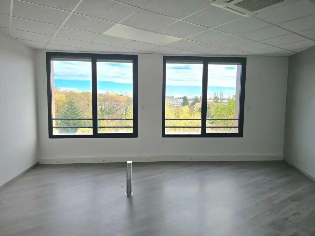 35 Chemin Des Aulnes, Dardilly for sale Interior Photo- Image 1 of 9