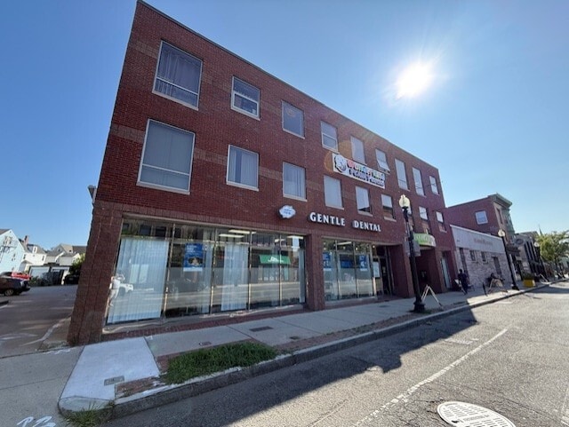 320 Washington St, Brighton, MA for lease - Building Photo - Image 2 of 15