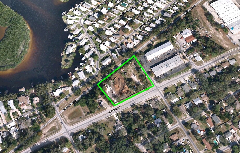 617 Live Oak St, Tarpon Springs, FL for sale - Building Photo - Image 1 of 1