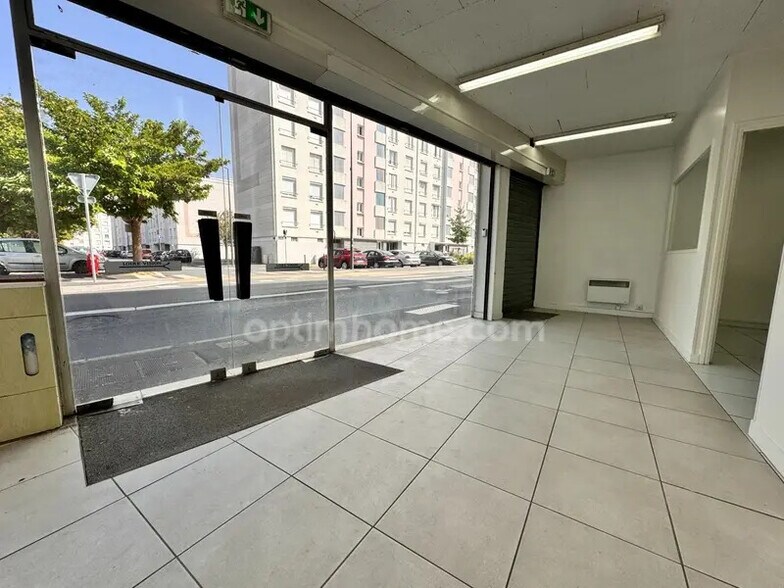 Retail in Tours for sale - Building Photo - Image 3 of 8