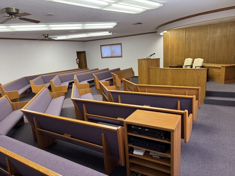 14767 Henrici Rd, Oregon City, OR for sale - Building Photo - Image 2 of 4