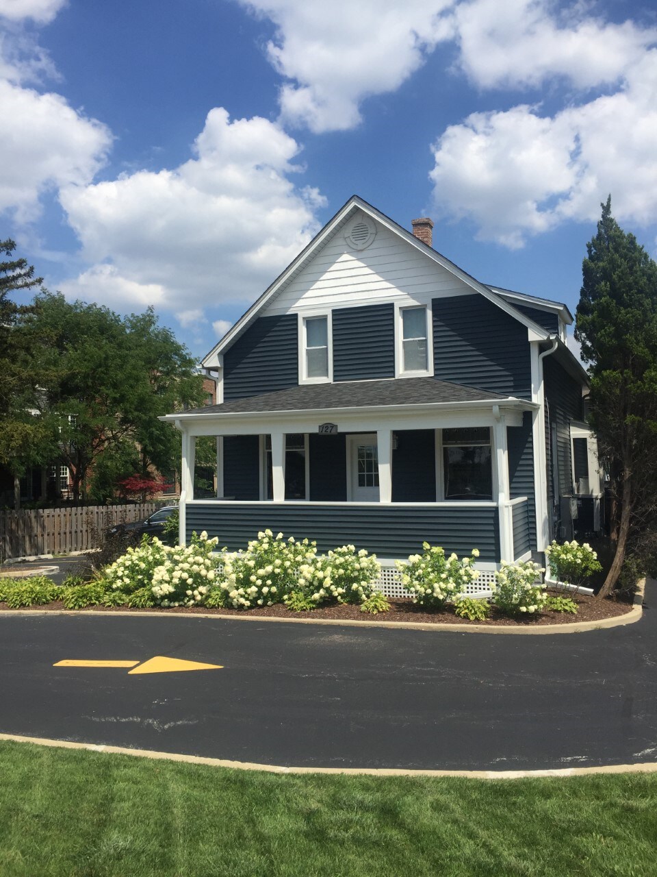 127 S Roselle Rd, Schaumburg, IL for sale Primary Photo- Image 1 of 1