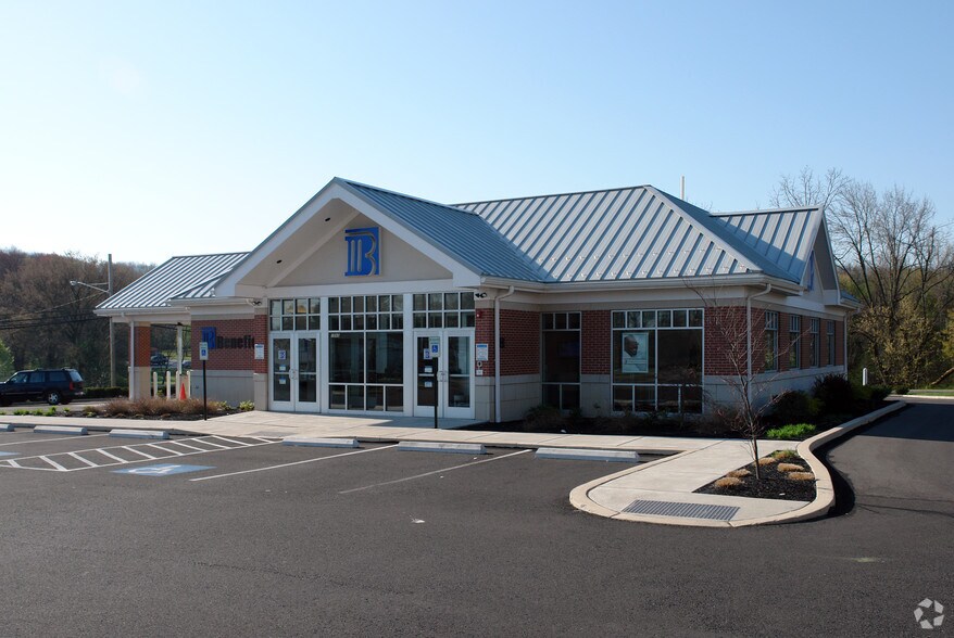 1560 Easton Rd, Warrington, PA 18976