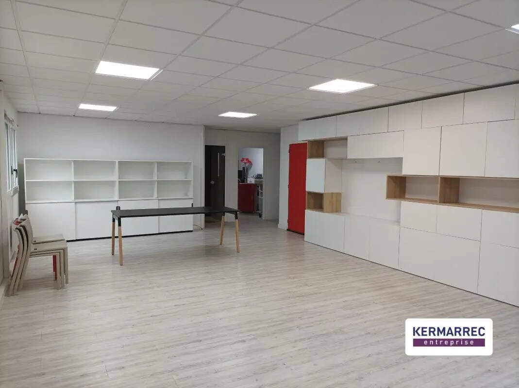 Office in Couëron for lease Building Photo- Image 1 of 7