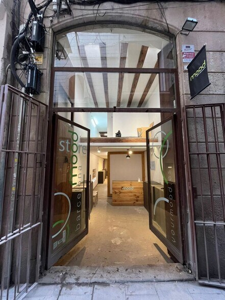 Carrer dels Flassaders, Barcelona, Barcelona for lease - Building Photo - Image 1 of 4