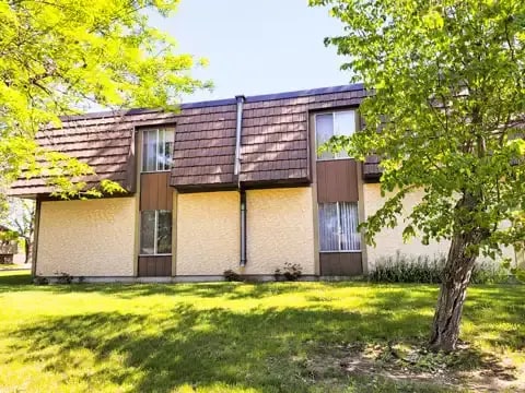 Little Falls, MN Multi-Family Offering portfolio of 1 properties for sale on LoopNet.com - Building Photo - Image 3 of 9