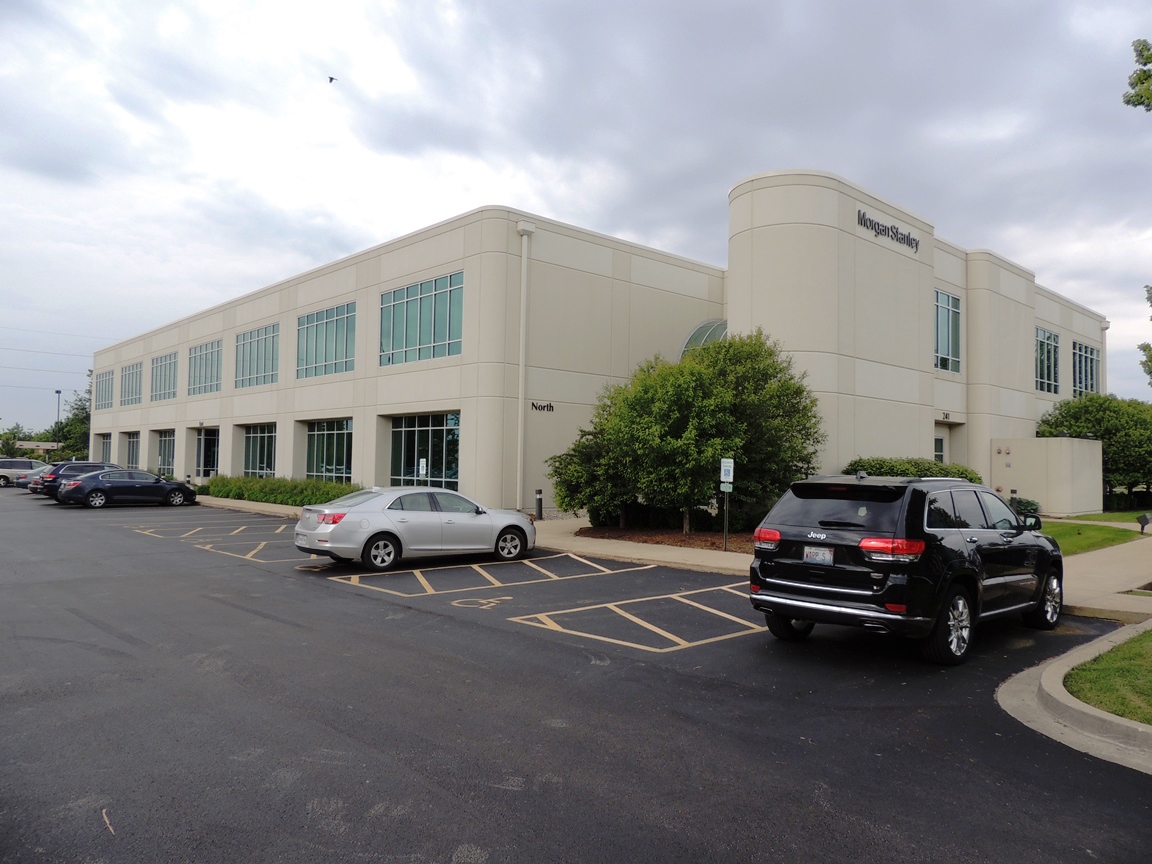 241 W Weaver Rd, Forsyth, IL for lease Primary Photo- Image 1 of 12