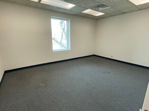 1550 N Northwest Hwy, Park Ridge, IL for lease Interior Photo- Image 1 of 1
