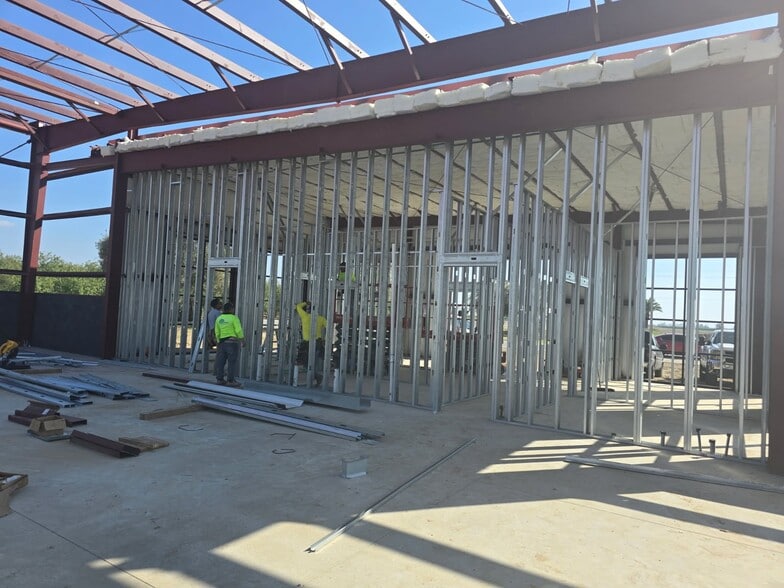 31242 Shelby Ln, Shafter, CA for lease - Building Photo - Image 2 of 5