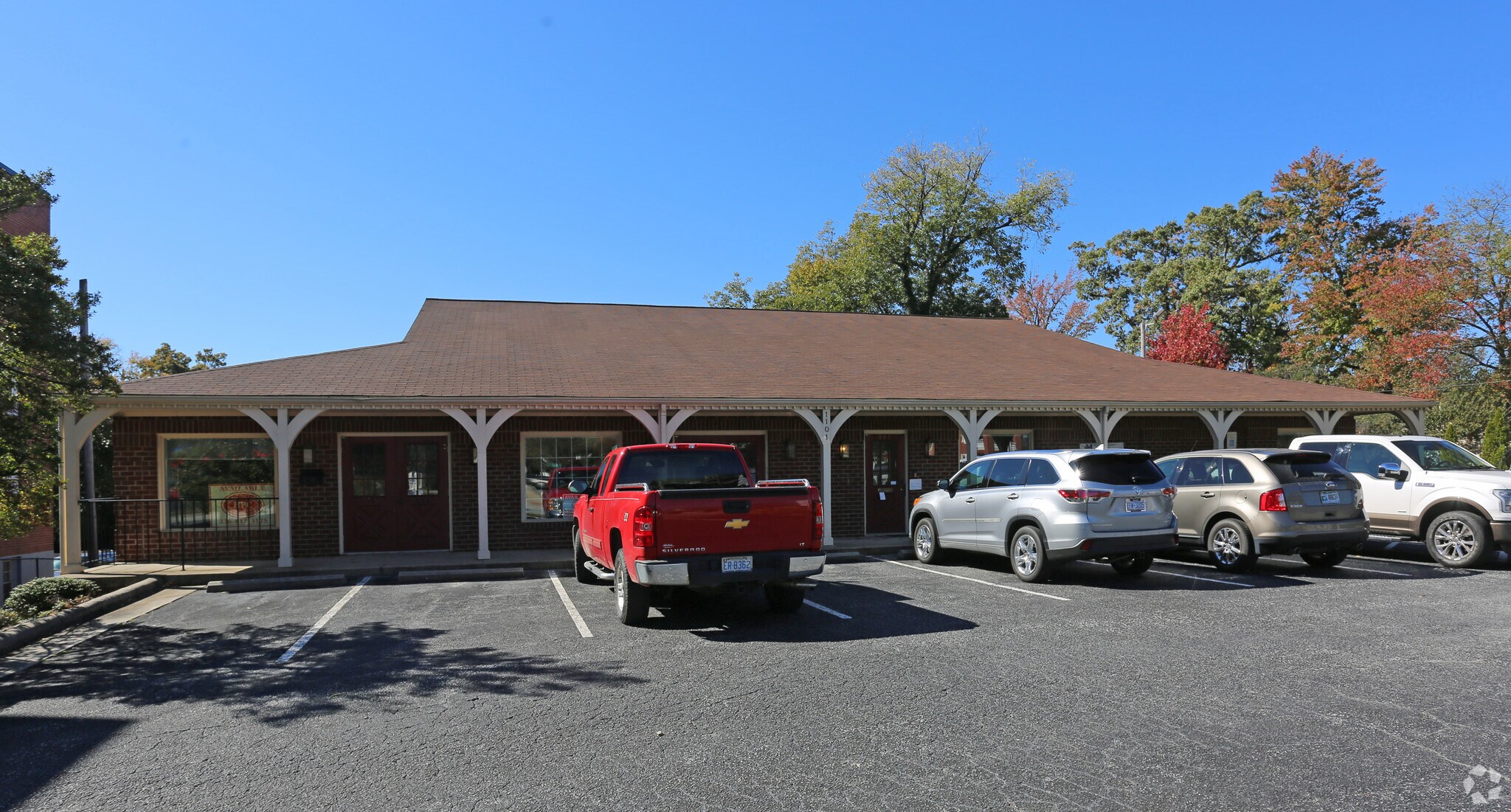 1101 N Main St, High Point, NC for sale Primary Photo- Image 1 of 1