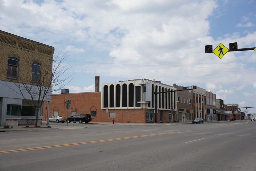 501 Dakota Ave, Wahpeton, ND for sale - Primary Photo - Image 1 of 14