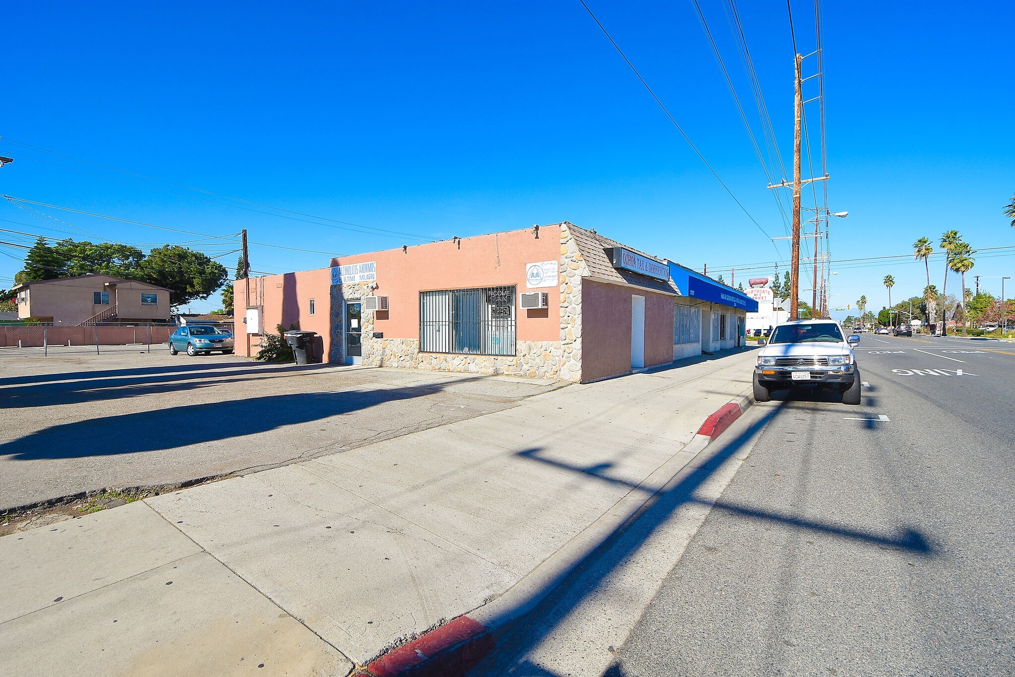 21509 Norwalk Blvd, Hawaiian Gardens, CA 90716