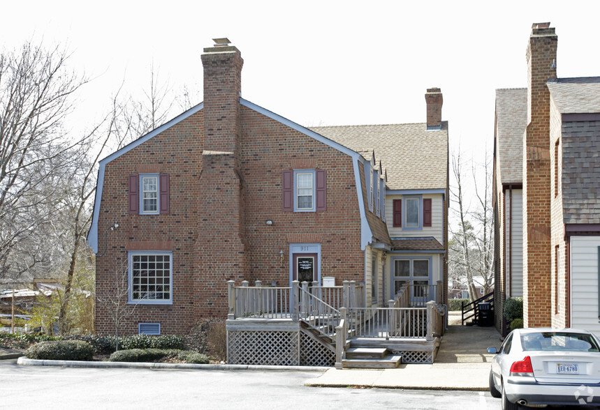 911 First Colonial Rd, Virginia Beach, VA for sale - Primary Photo - Image 1 of 1