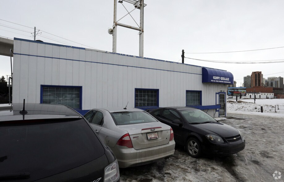 1502 10th Ave SW, Calgary, AB for sale - Building Photo - Image 2 of 6