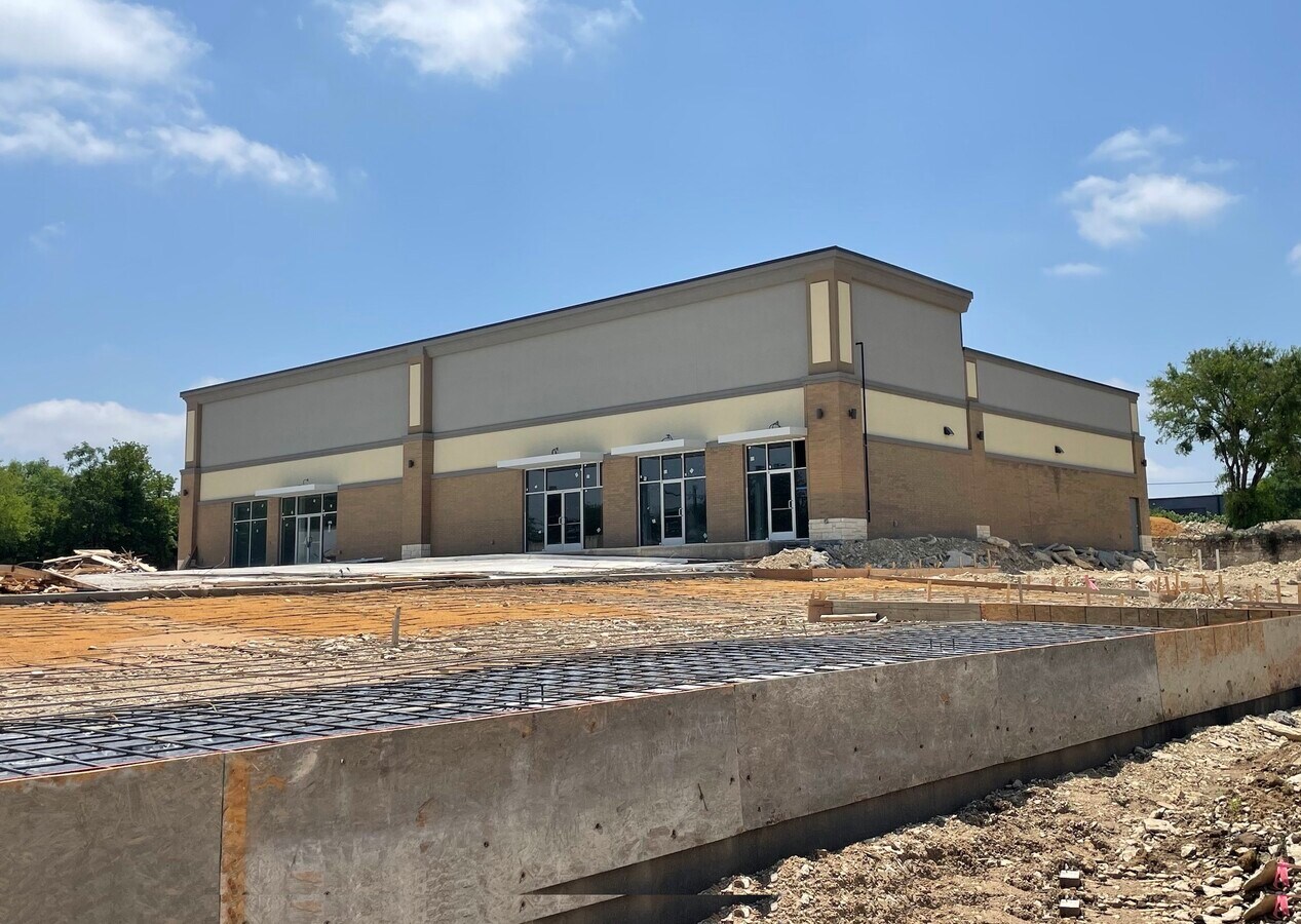 5815 S Cockrell Hill Rd Rd, Dallas, TX 75236 Retail for Lease