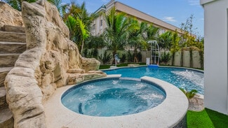 More details for Vunique Vacations Portfolio – Multifamily for Sale, Siesta Key, FL