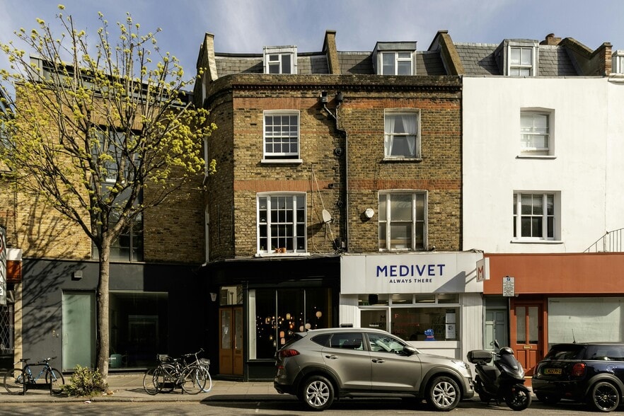 62 Cross St, London for sale - Building Photo - Image 1 of 1