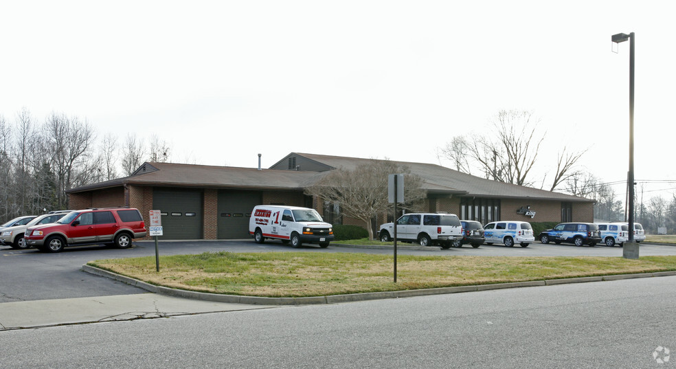 3290 Airline Blvd, Portsmouth, VA for sale - Building Photo - Image 3 of 3