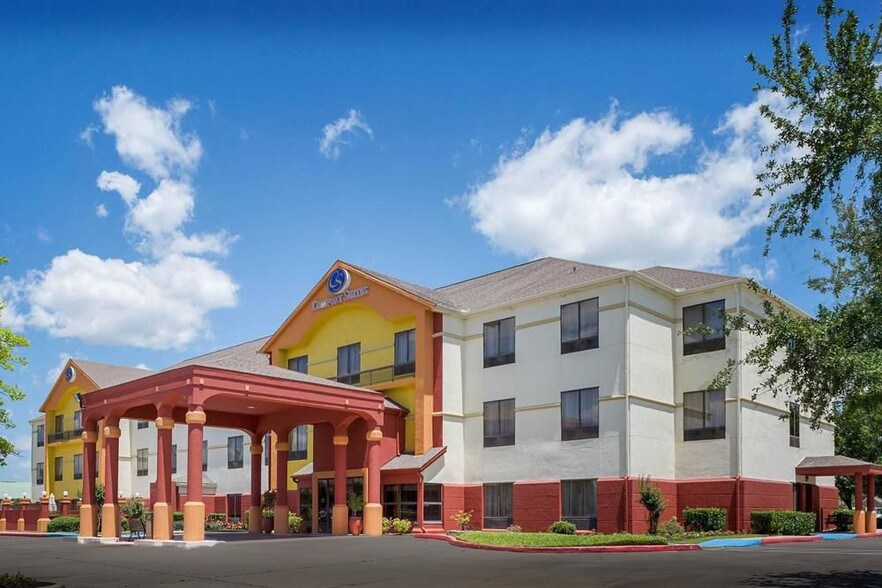 902 S 8th St La Porte Tx 77571 Hotel Property For Sale