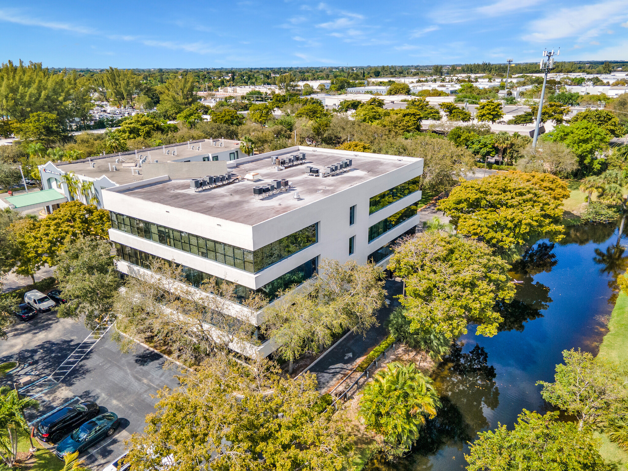 3511 W Commercial Blvd, Fort Lauderdale, FL for lease Building Photo- Image 1 of 13