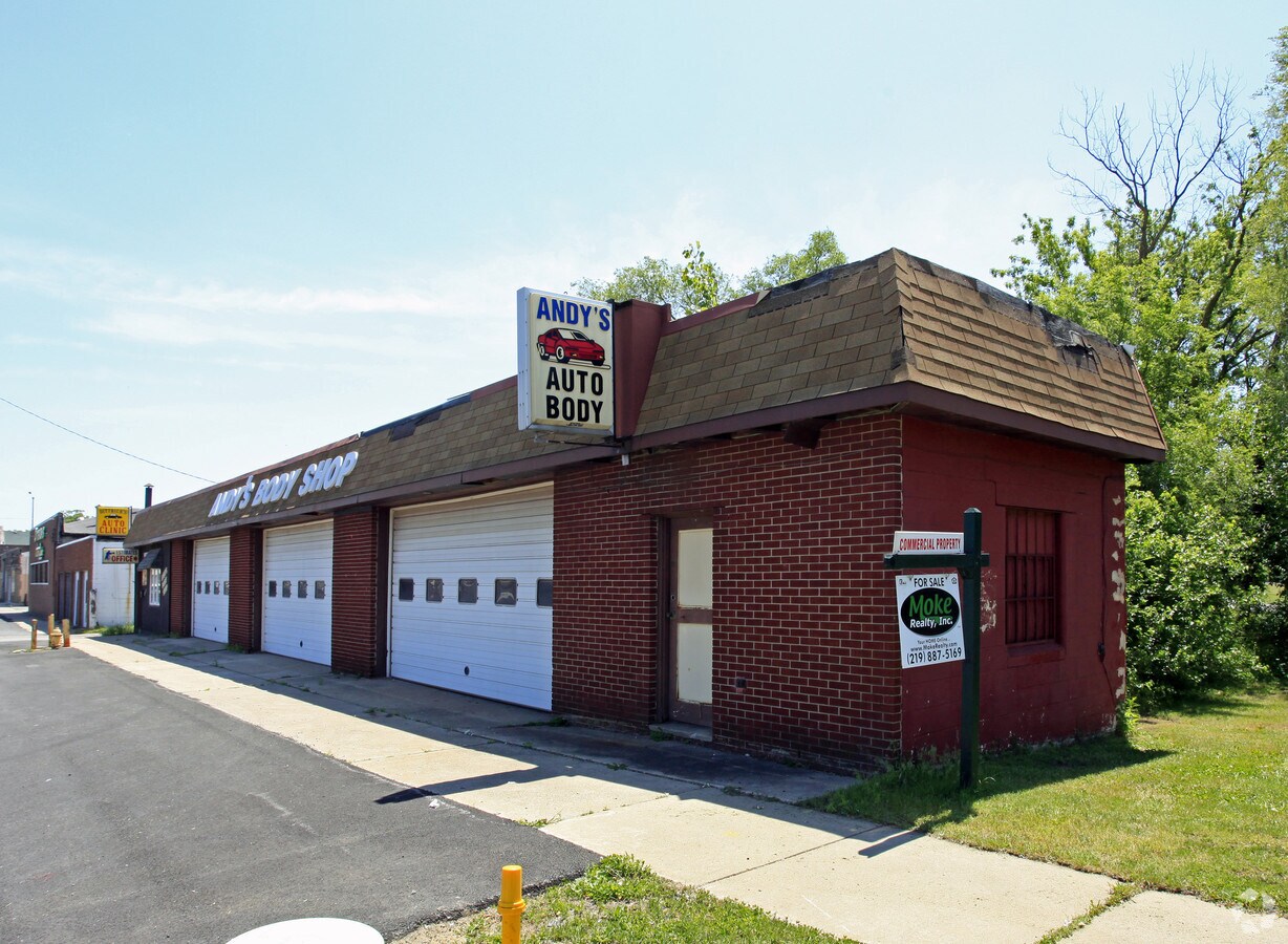 207 W Main St, Griffith, IN 46319 Property Record