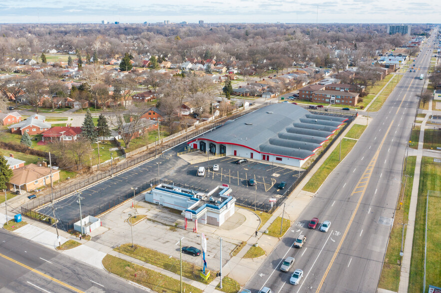 21630 W 7 Mile Rd, Detroit, MI for sale - Aerial - Image 3 of 11