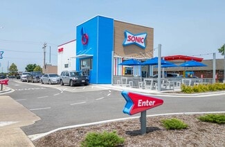 More details for 107 W Lincoln Ave, Charleston, IL - Retail for Sale