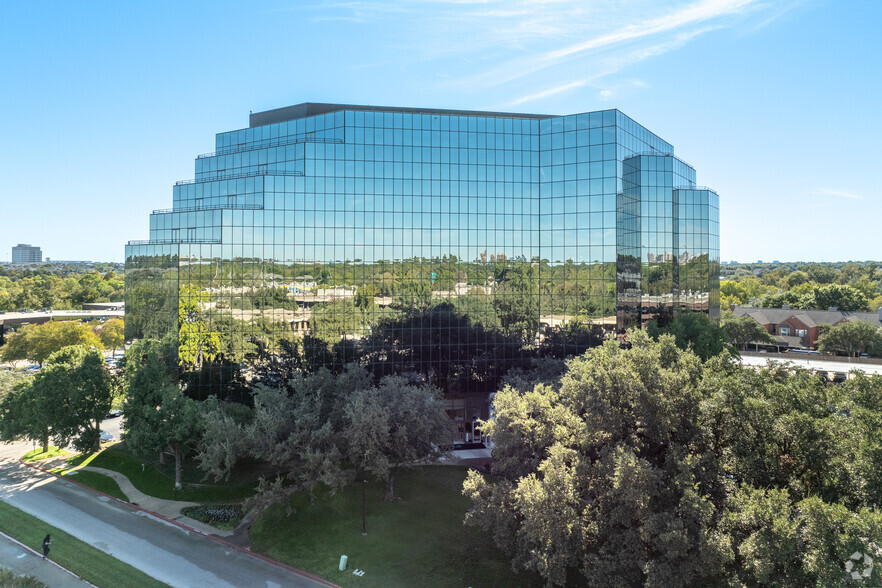 12720 Hillcrest Rd, Dallas, TX for lease - Building Photo - Image 1 of 12