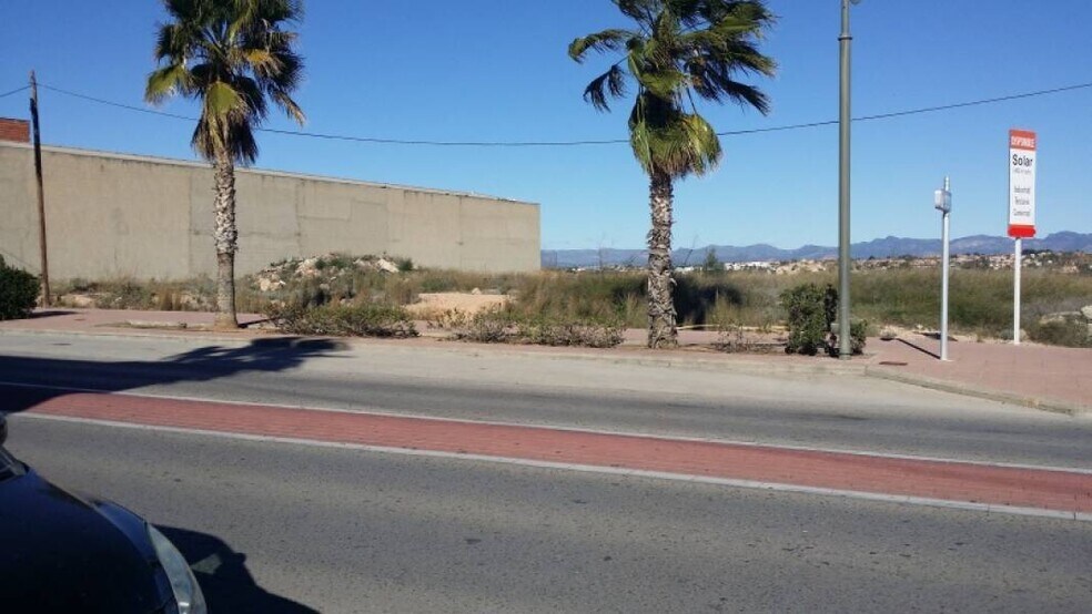 Industrial in València for lease - Building Photo - Image 3 of 3