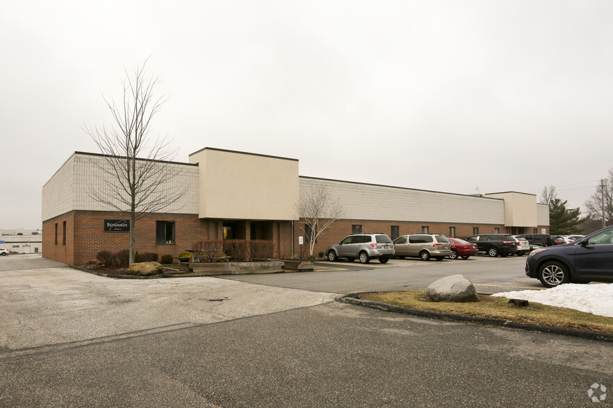 10010-10050 Brecksville Rd, Brecksville, OH for lease - Building Photo - Image 3 of 4