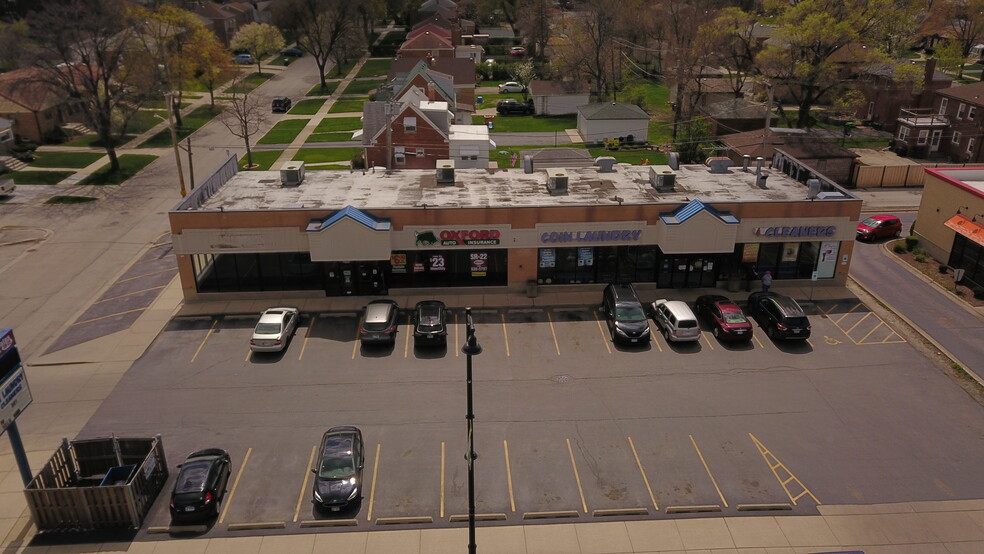 1900 W Roosevelt Rd, Broadview, IL for lease - Primary Photo - Image 1 of 3