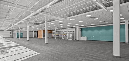 3450 Superior Ct, Oakville, ON for lease Interior Photo- Image 2 of 13
