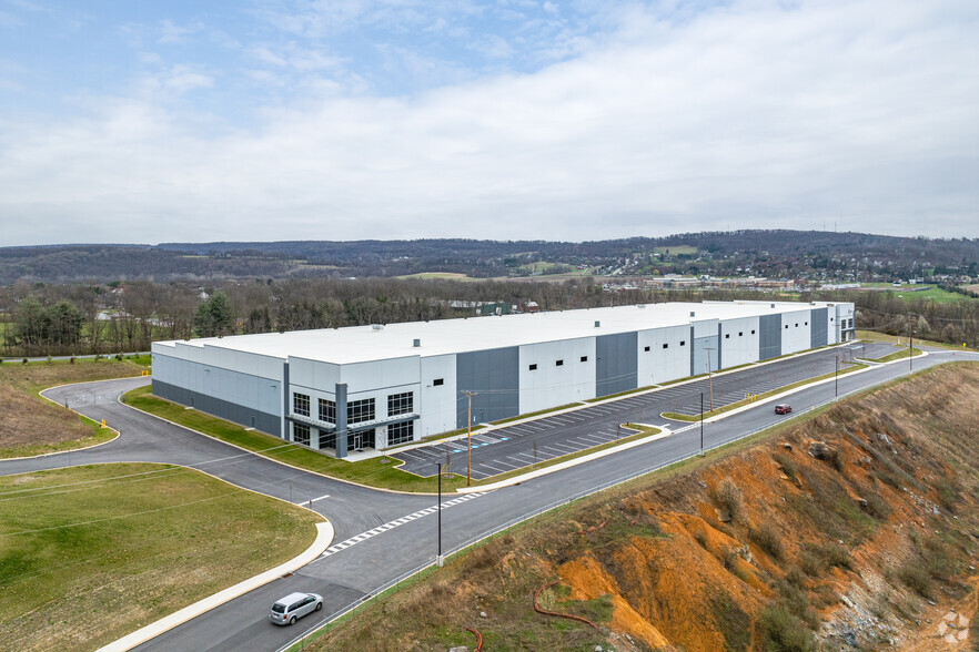 520 Busser Rd, York, PA for lease - Aerial - Image 2 of 5