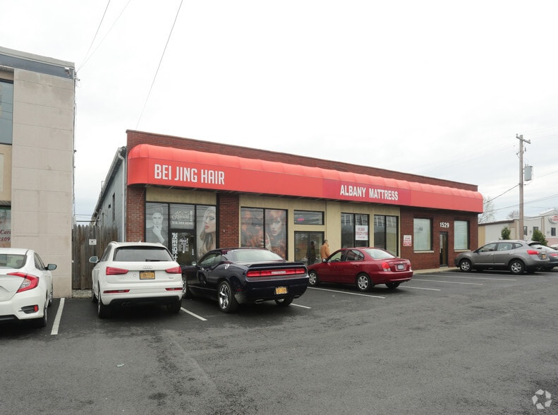 1529 Central Ave, Albany, NY 12205