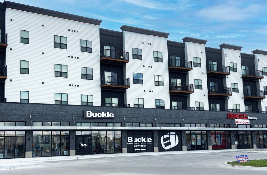 1000 S Dewey St, North Platte, NE for lease - Building Photo - Image 2 of 6