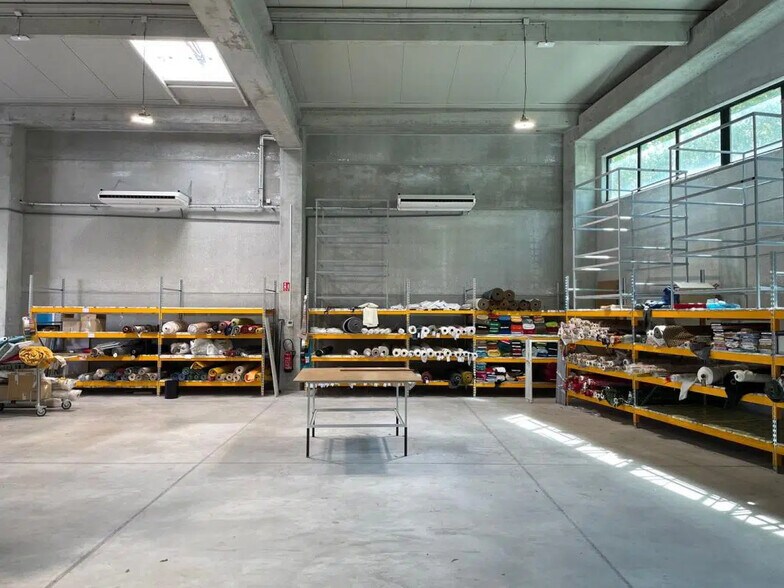 Office in Hyères for lease - Interior Photo - Image 3 of 5