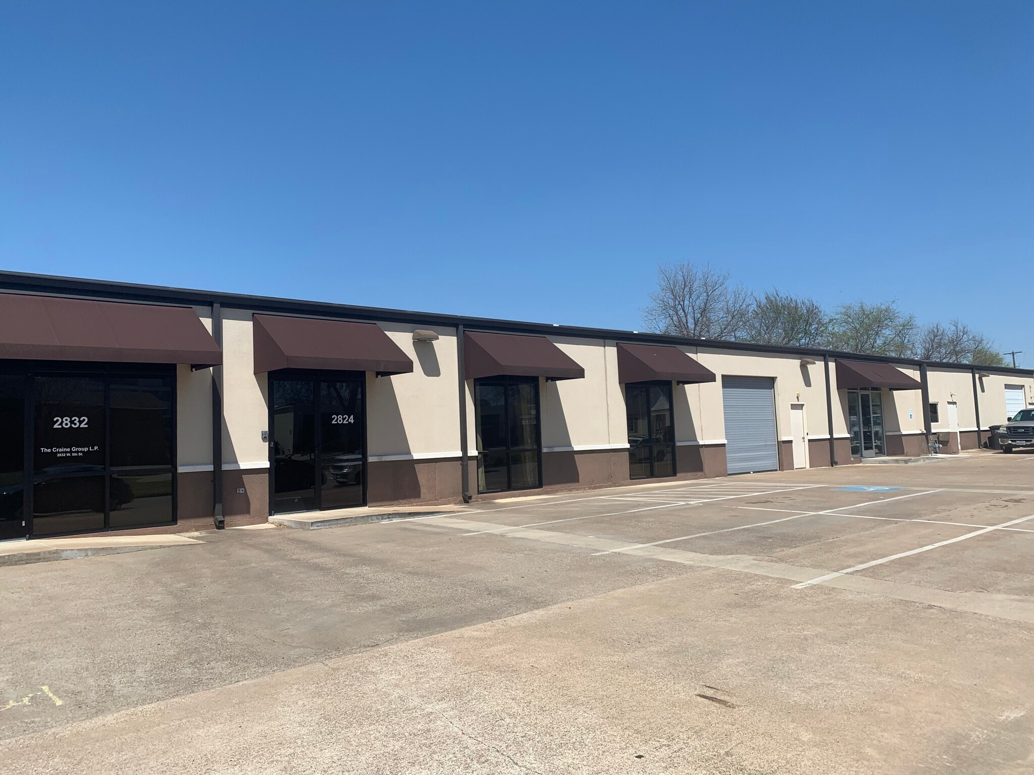 2822 W 5th St, Fort Worth, TX for lease Building Photo- Image 1 of 5