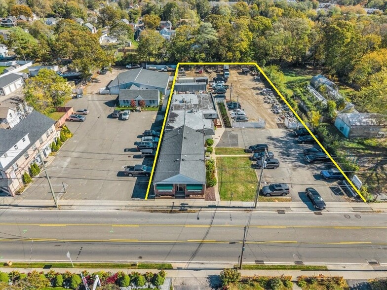 55 Carleton Ave, East Islip, NY for sale - Building Photo - Image 2 of 21