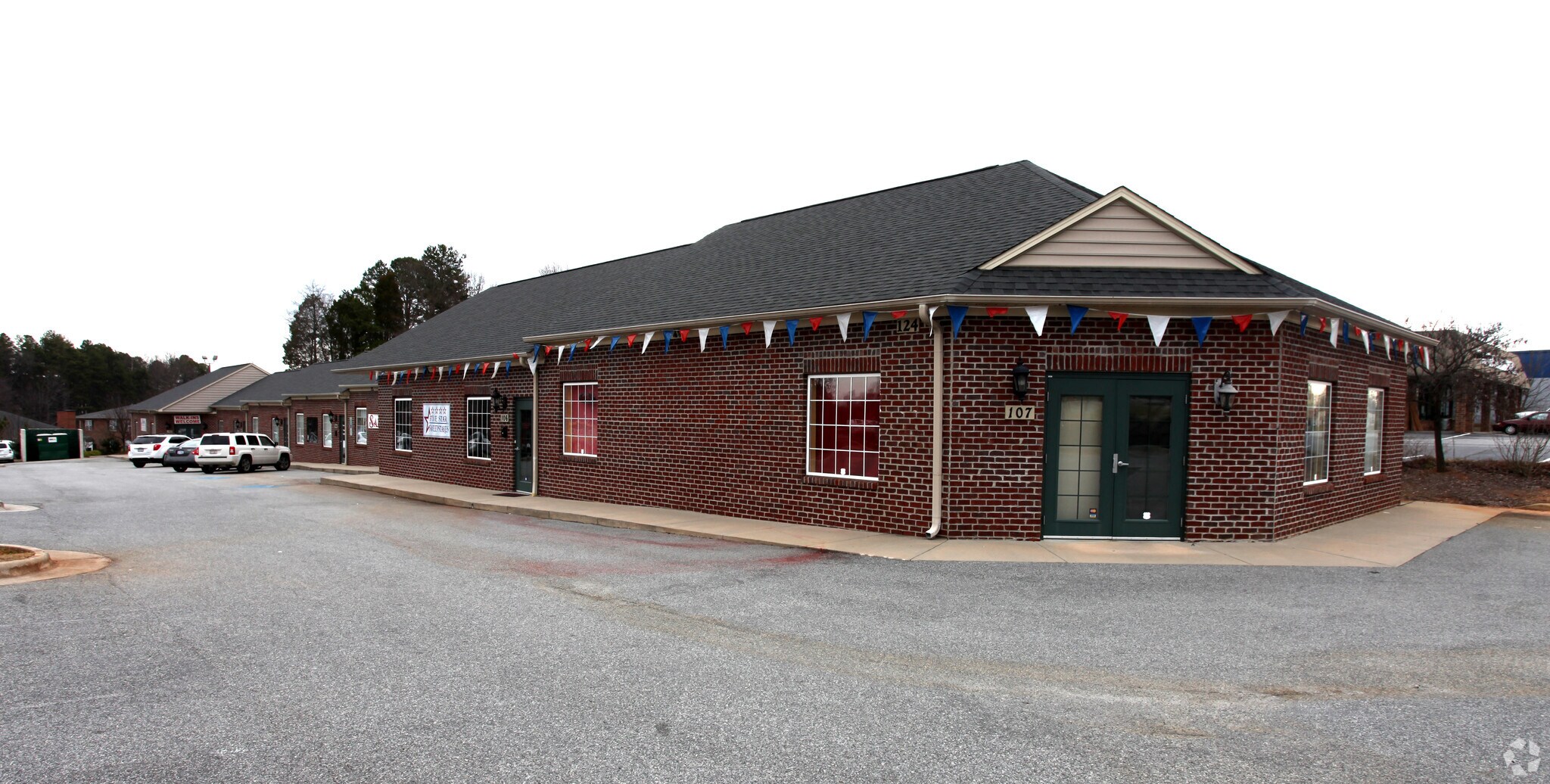 2927 S Main St, High Point, NC for sale Primary Photo- Image 1 of 1