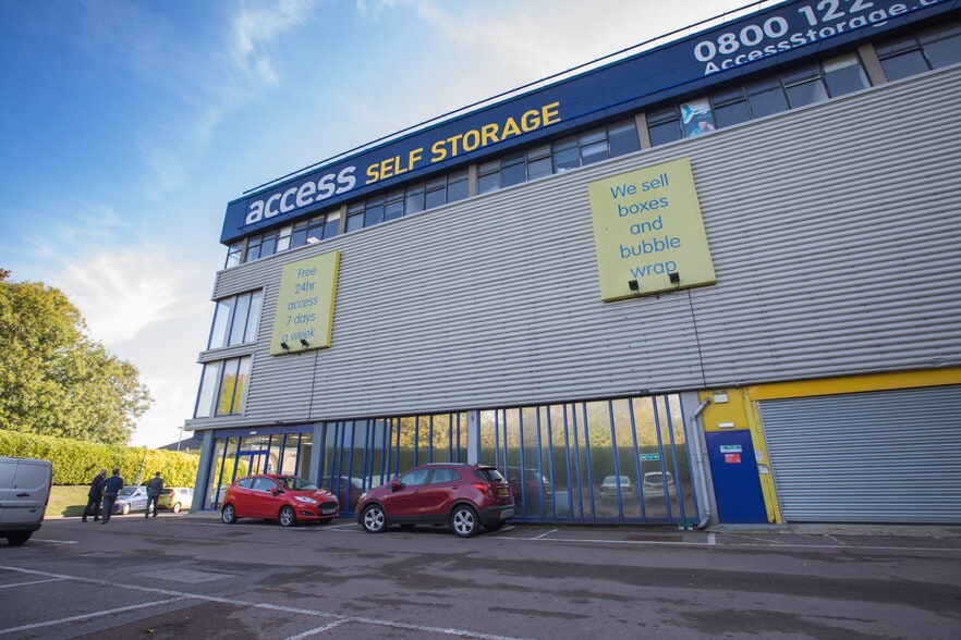 Rankine Rd, Basingstoke for lease - Building Photo - Image 2 of 5