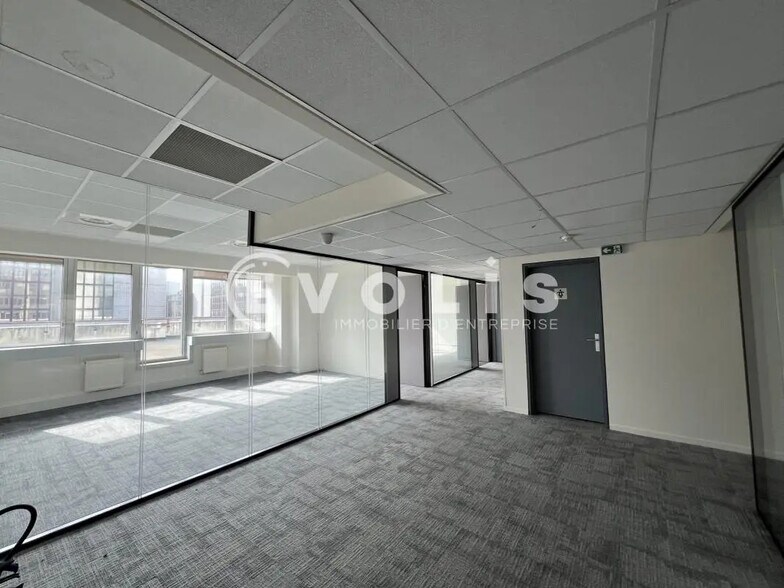 9-11 Avenue Du Val De Fontenay, Fontenay-sous-Bois for lease - Interior Photo - Image 3 of 23