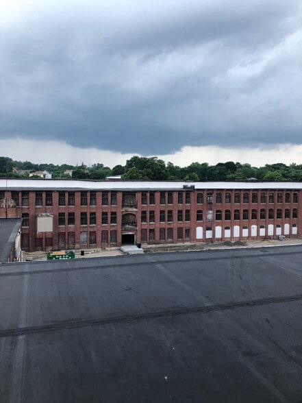 308 E School St, Woonsocket, RI for sale - Building Photo - Image 1 of 1