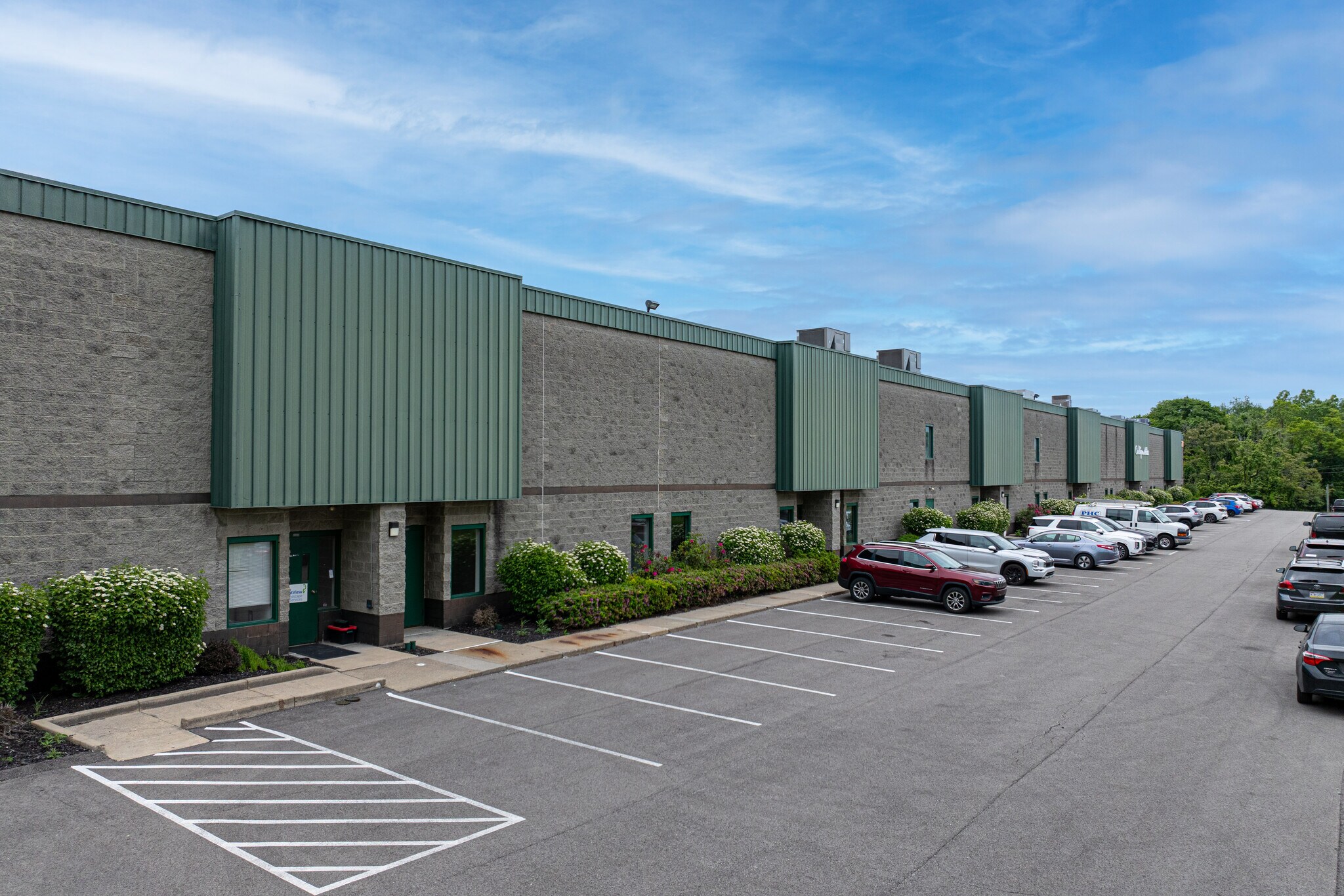 211 Overlook Dr, Sewickley, PA for lease Building Photo- Image 1 of 7