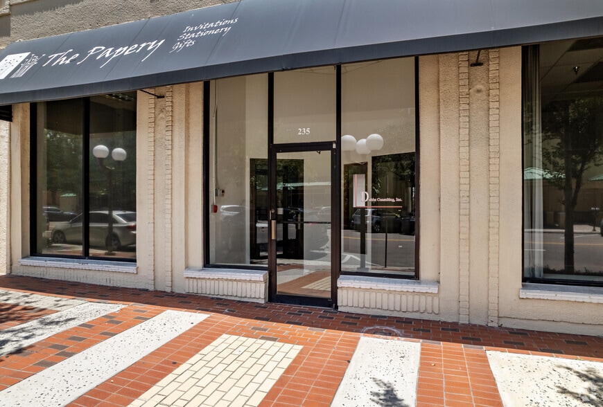 235 2nd Ave S, Saint Petersburg, FL for lease - Building Photo - Image 3 of 10