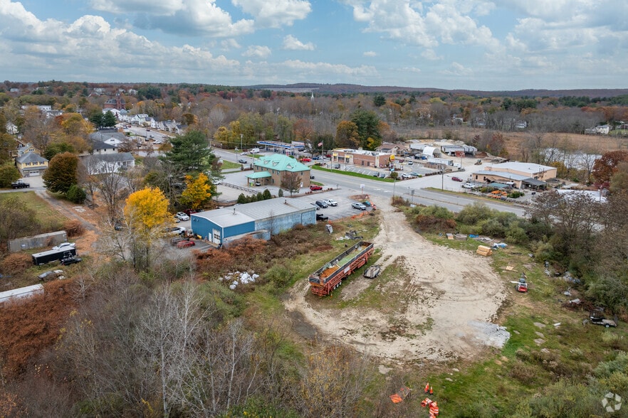 33-35 Sutton Ave, Oxford, MA for sale - Building Photo - Image 3 of 16