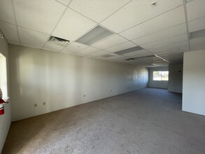 9296 Vintage Park Dr, Sacramento, CA for lease Interior Photo- Image 2 of 2