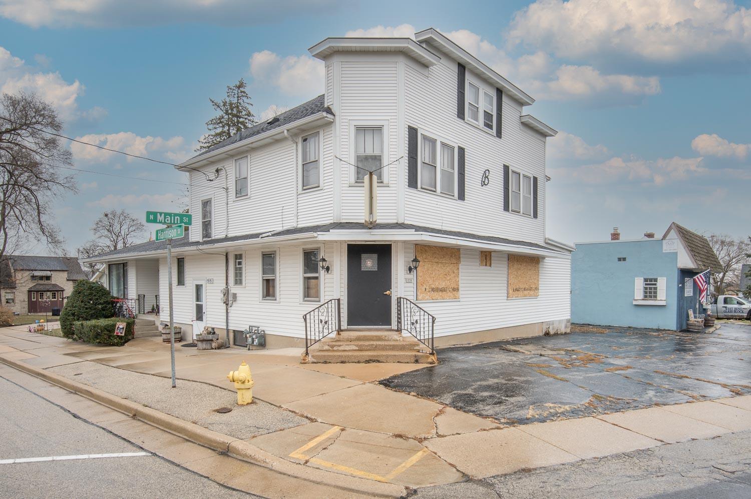 1539 N Main St, West Bend, WI for sale Primary Photo- Image 1 of 1